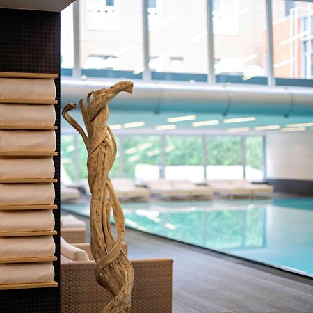 Hotel Pullman Berlin Schweizerhof Esterno foto The swimming pool at the University of St Andrews