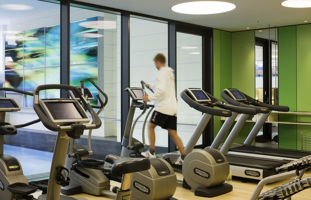 Hotel Pullman Berlin Schweizerhof Esterno foto A gym at the InterContinental London The O2