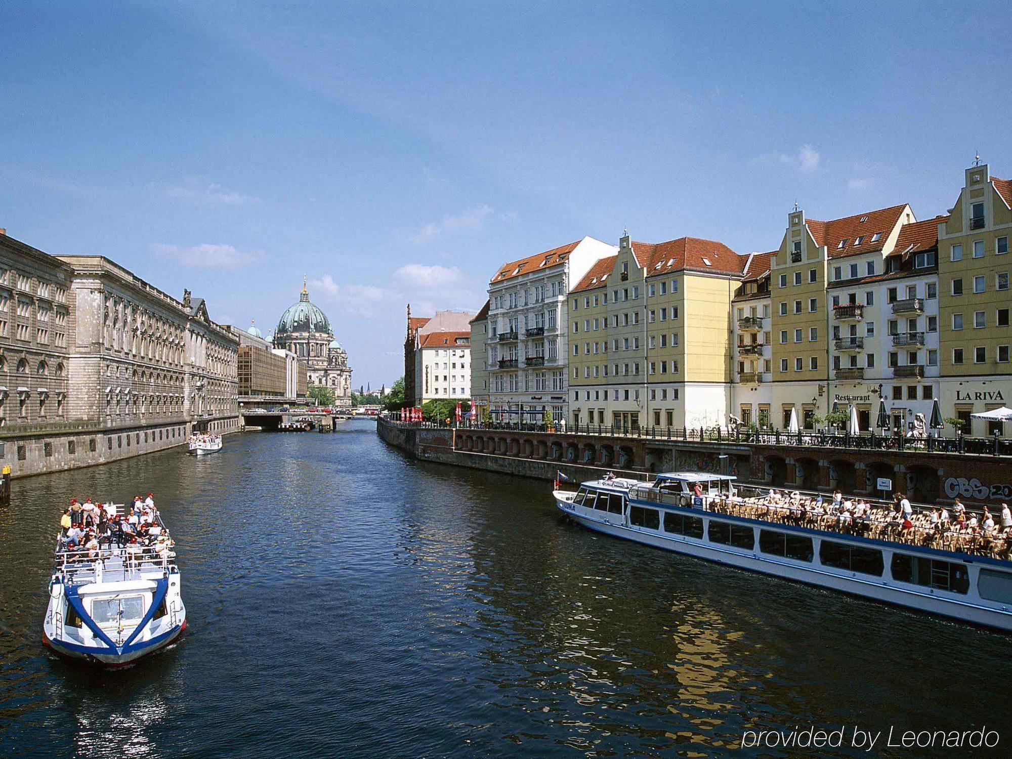 Hotel Pullman Berlin Schweizerhof Esterno foto The Isar in Munich